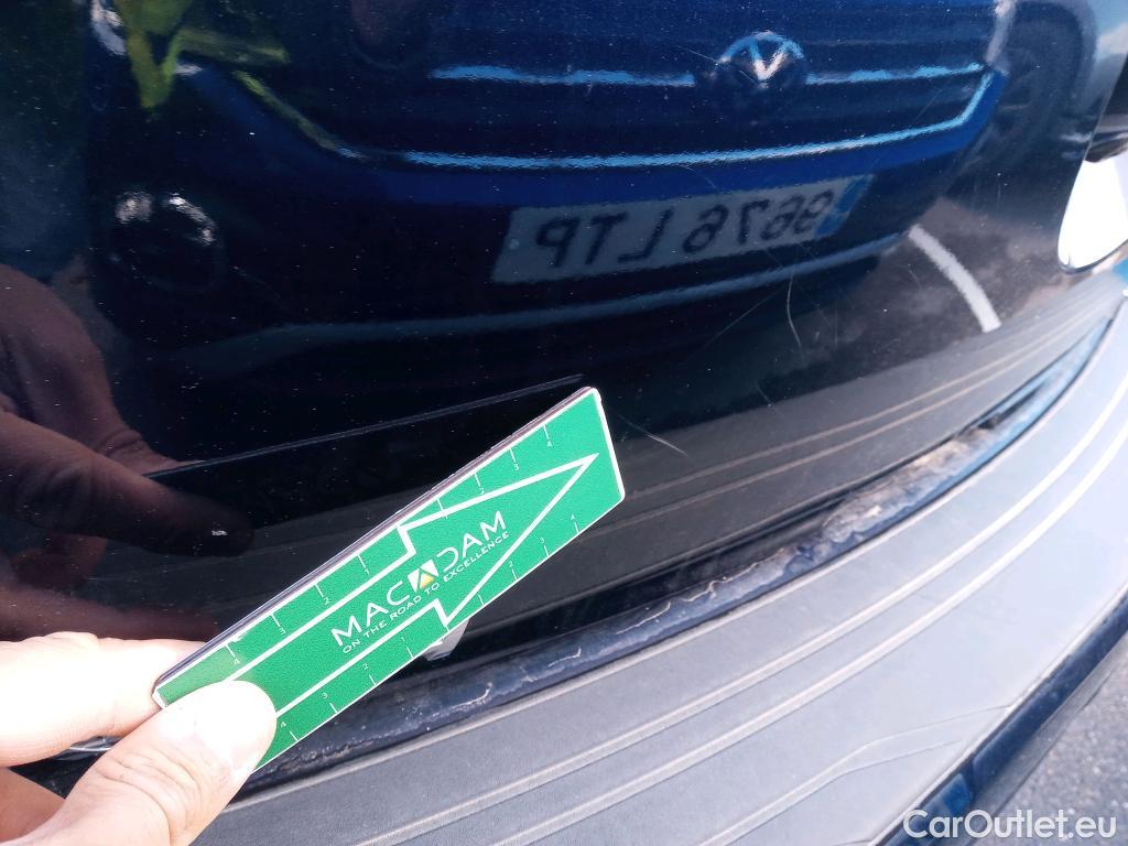  Toyota  Corolla TOYOTA  / 2019 / 5P / berlina con portón 2.0 180H ADVANCE E-CVT #37