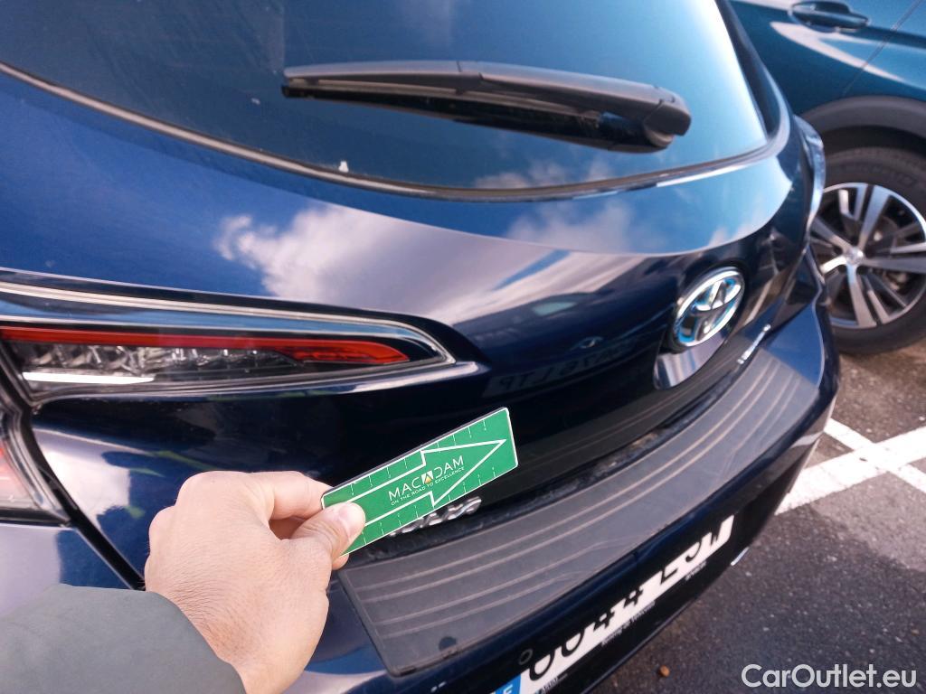  Toyota  Corolla TOYOTA  / 2019 / 5P / berlina con portón 2.0 180H ADVANCE E-CVT #38