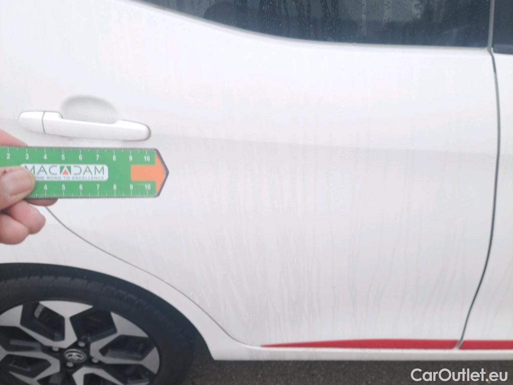  Toyota  Aygo TOYOTA  / 2018 / 5P / minicoche 1.0 70 x-play #8