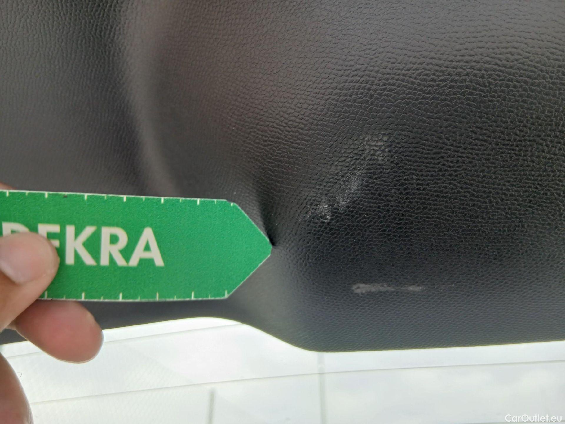  Opel  Corsa OPEL  / 2019 / 5P / berlina con portón 1.2T XHL 74kW (100CV) Edition #29