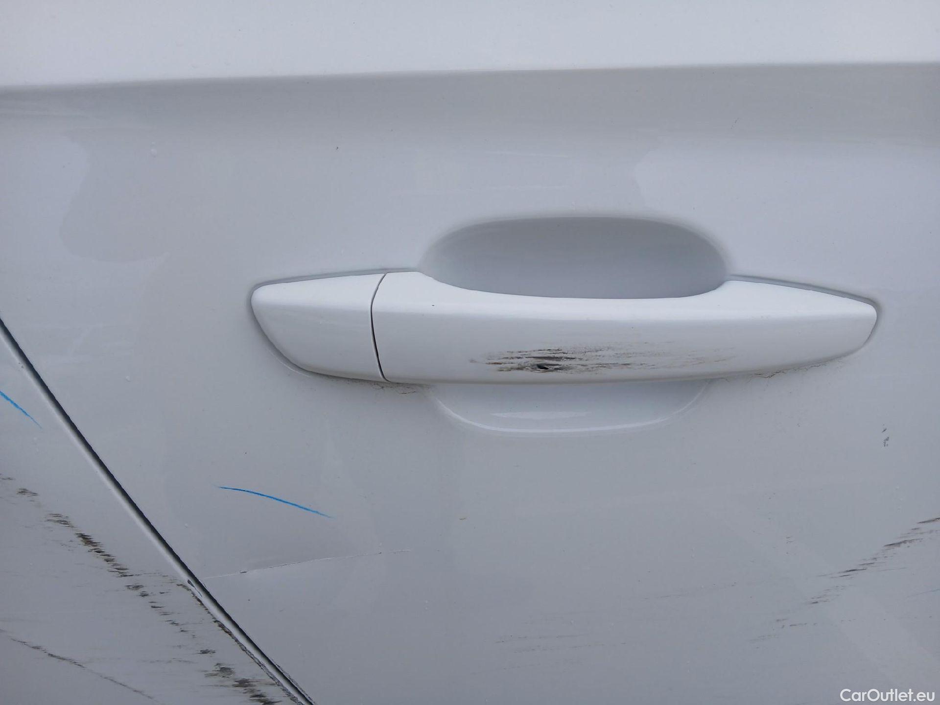  Opel  Corsa OPEL  / 2019 / 5P / berlina con portón 1.2T XHL 74kW (100CV) Edition #39