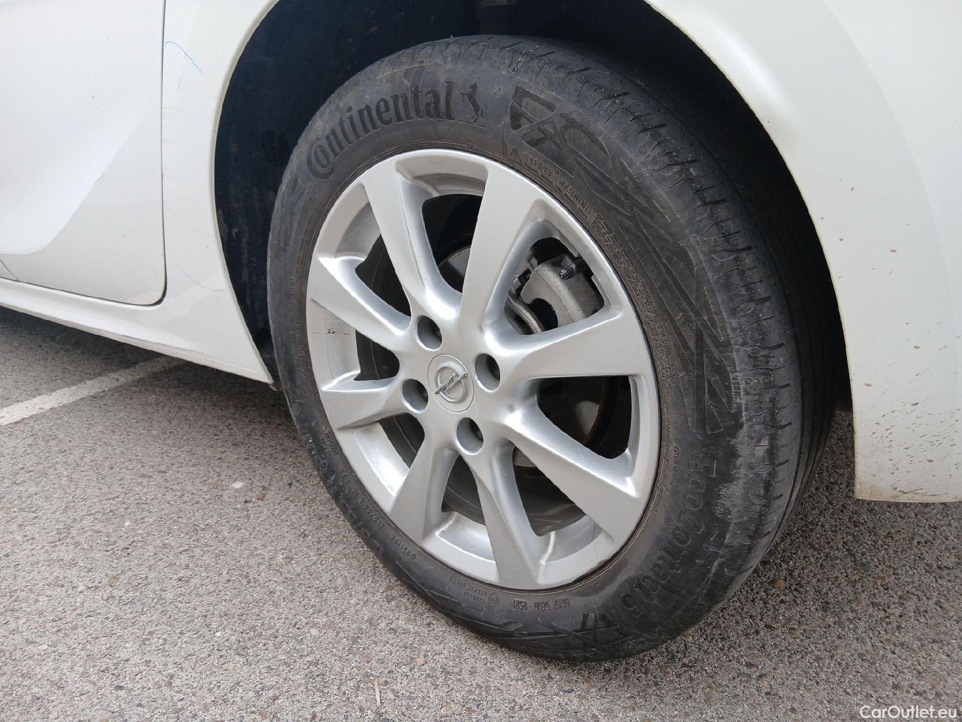  Opel  Corsa OPEL  / 2019 / 5P / berlina con portón 1.2T XHL 74kW (100CV) Edition #19