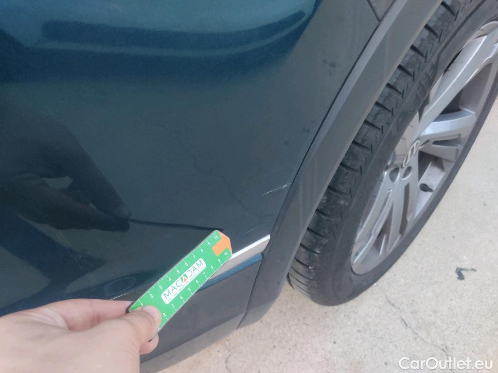  Volkswagen  Tiguan VOLKSWAGEN  / 2020 / 5P / todoterreno R-Line 2.0 TDI 110kW (150CV) DSG #20