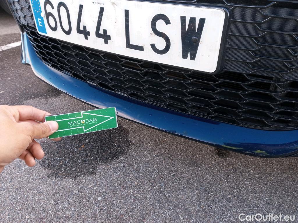  Toyota  Corolla TOYOTA  / 2019 / 5P / berlina con portón 2.0 180H ADVANCE E-CVT #30