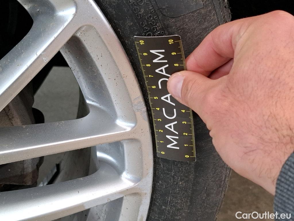  Audi  Q5  avus quattro 2.0 TDI 190CV BVA7 E6 #17