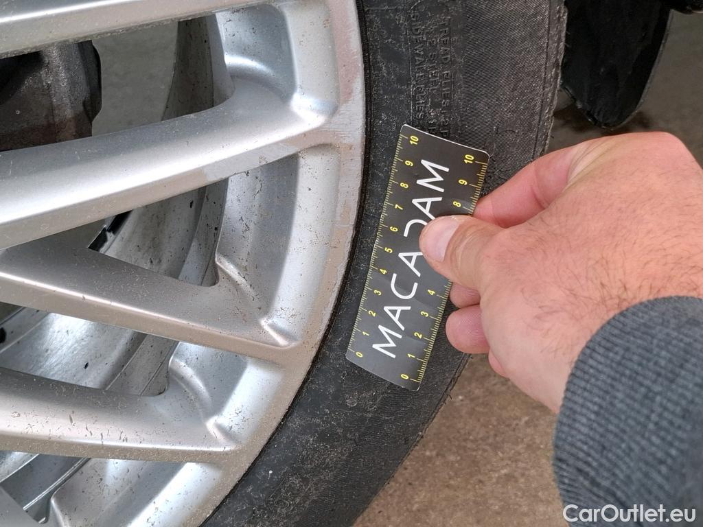  Audi  Q5  avus quattro 2.0 TDI 190CV BVA7 E6 #16