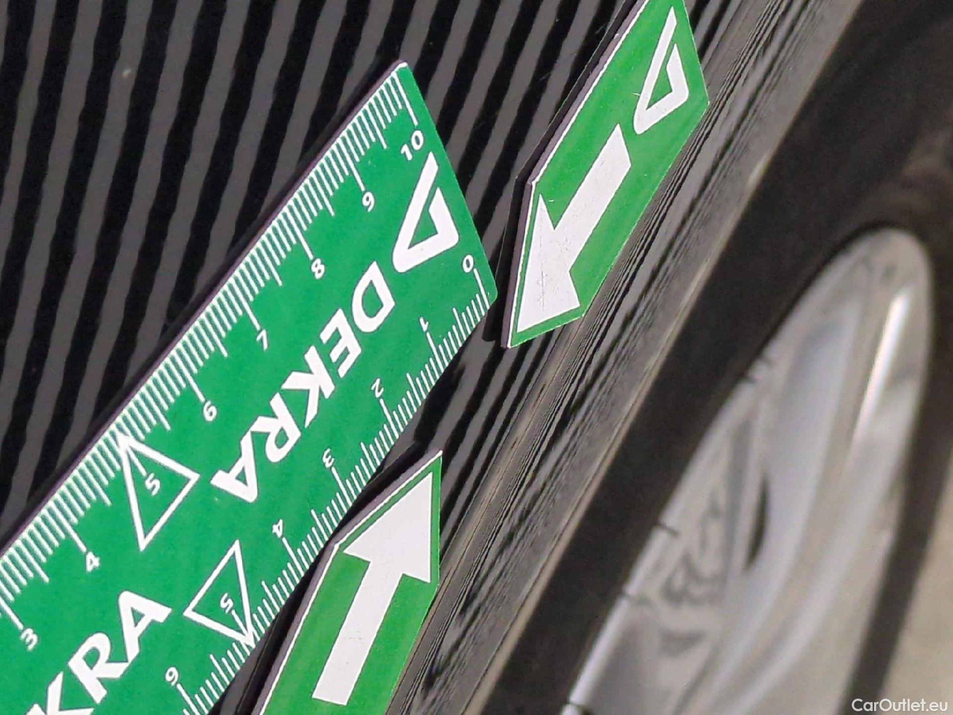  Peugeot  208  Affaire Premium Pack 1.5 HDi 100CV BVM5 E6dT #4