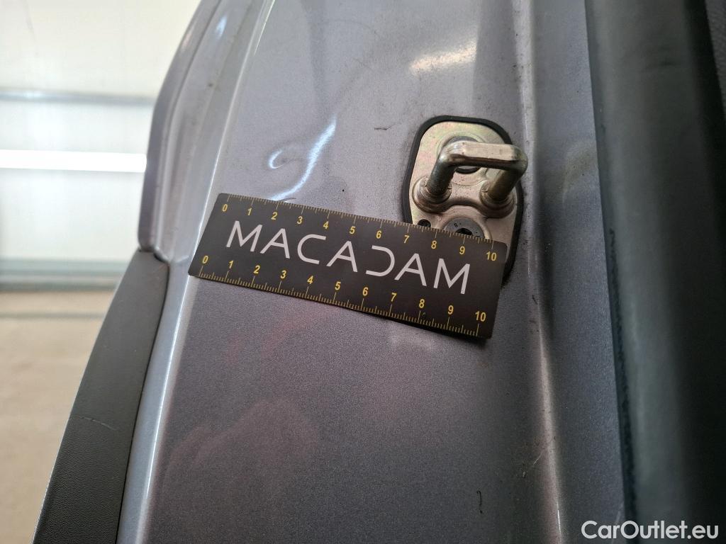  Peugeot  2008  Allure Business 1.5 HDi 130CV BVA8 E6d #14