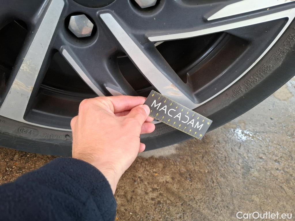  Peugeot  208  Allure Business 1.5 HDi 100CV BVM6 E6d #46