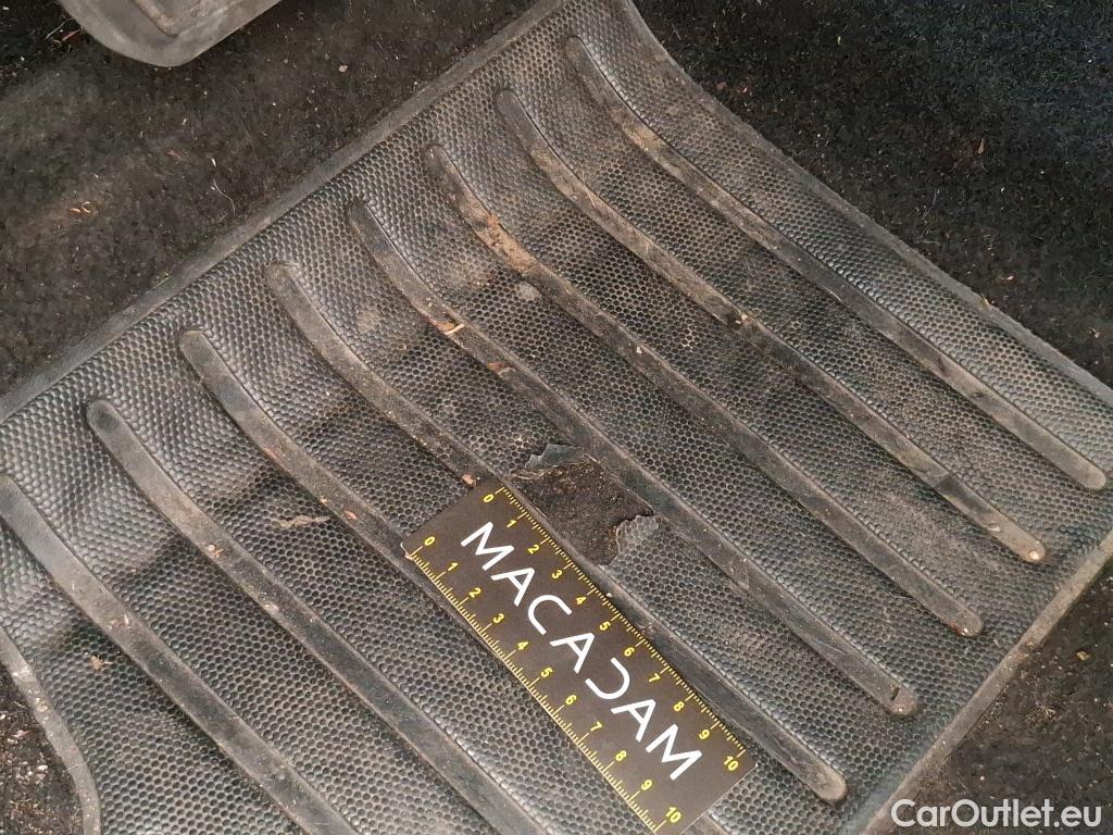  Peugeot  2008  Allure Business 1.5 HDi 130CV BVA8 E6d #33