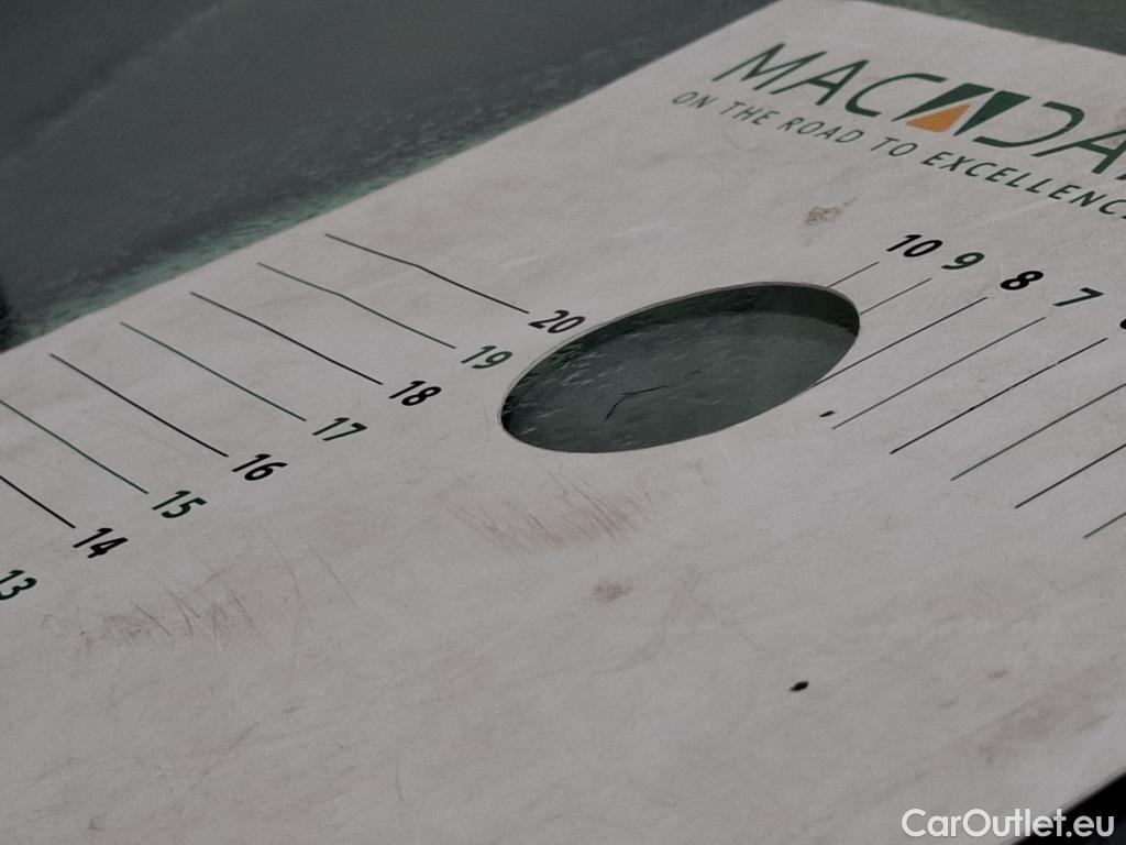  Peugeot  2008  Allure Business 1.5 HDi 130CV BVA8 E6d #18