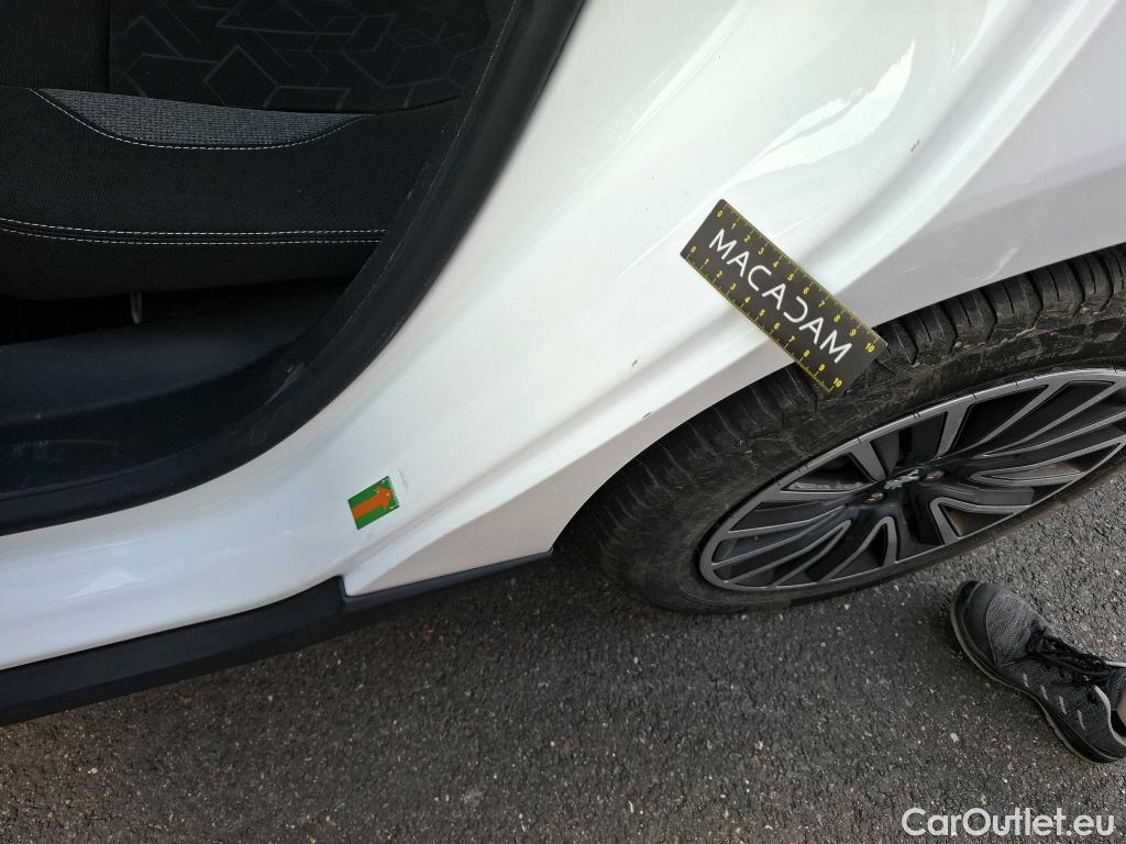  Peugeot  2008 PEUGEOT  / 2016 / 5P / Crossover Puretech 110 S&S ACTIVE #5