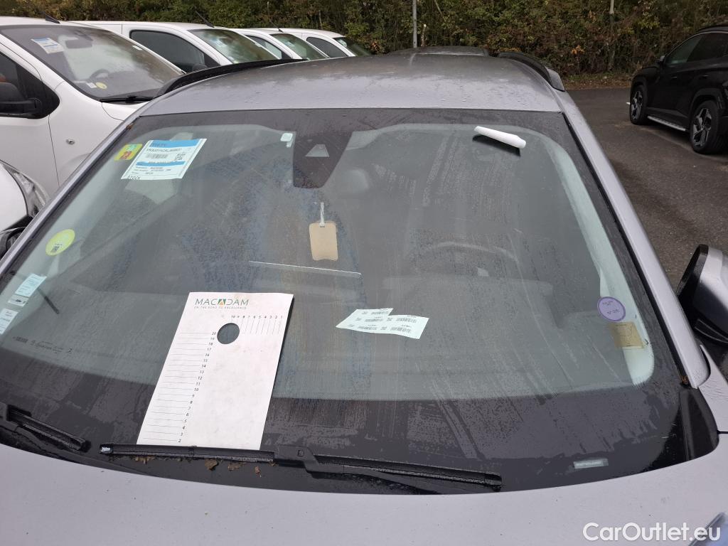  Peugeot  2008  Allure Business 1.5 HDi 130CV BVA8 E6d #21