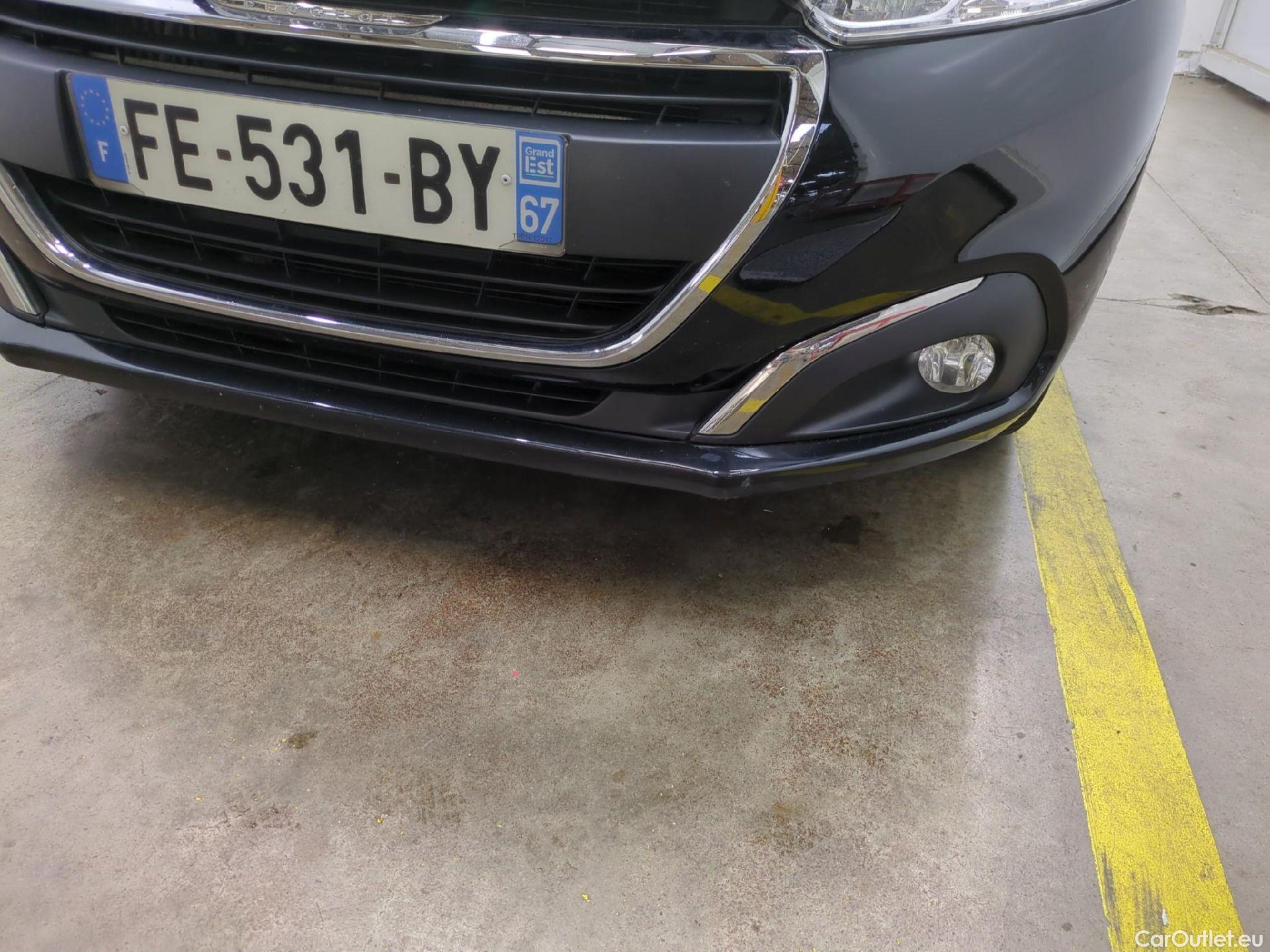  Peugeot  208  Affaire Premium Pack 1.5 HDi 100CV BVM5 E6dT #23