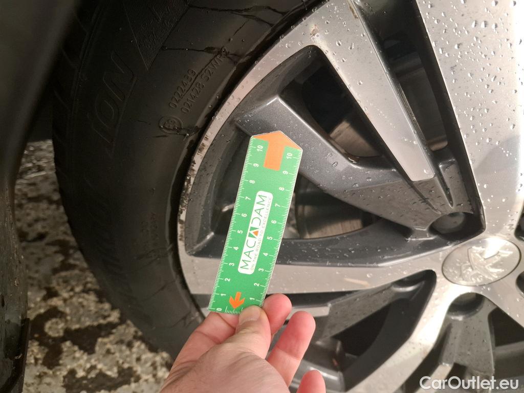  Peugeot  3008  II Allure Pack 1.5 HDi 130CV BVA8 E6d #9