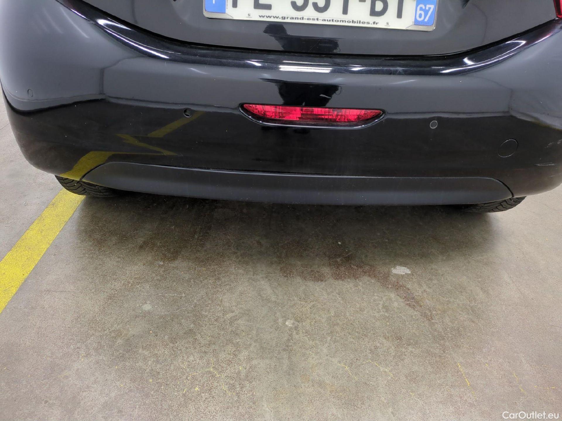  Peugeot  208  Affaire Premium Pack 1.5 HDi 100CV BVM5 E6dT #46