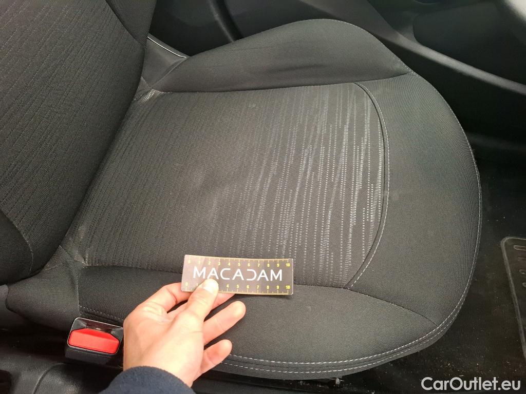  Peugeot  208 PEUGEOT  Affaire VU 5p Berline BlueHDi 75 PREMIUM PACK #36