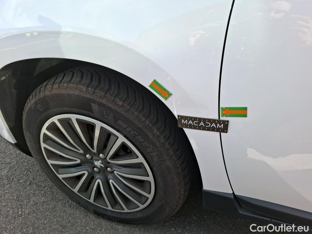  Peugeot  2008 PEUGEOT  / 2016 / 5P / Crossover Puretech 110 S&S ACTIVE #3