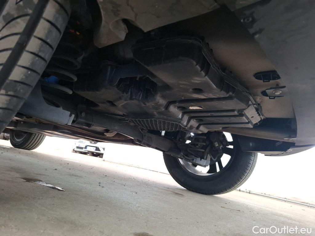  Peugeot  2008  Allure Business 1.5 HDi 130CV BVA8 E6d #23