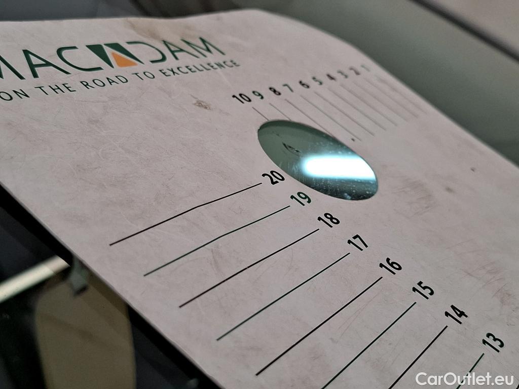  Peugeot  2008  Allure Business 1.5 HDi 130CV BVA8 E6d #17