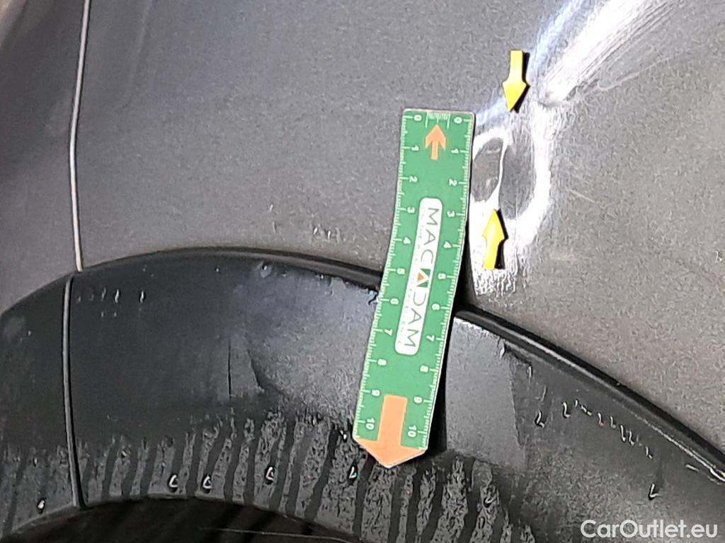  Citroen  C3 CITROEN  5p Berline PureTech 110 S&S BVM6 Shine Business #9