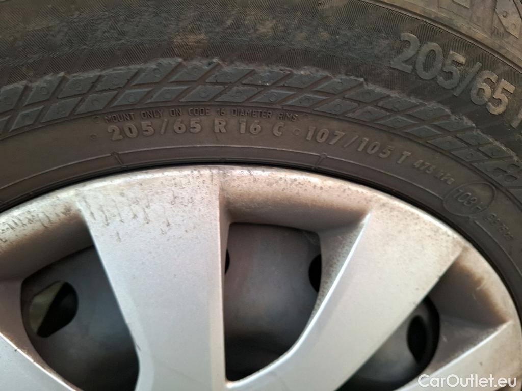  Renault  Trafic  Furgon Grand Confort L1H1 1000 1.6 dCi 125CV BVM6 E6 #17