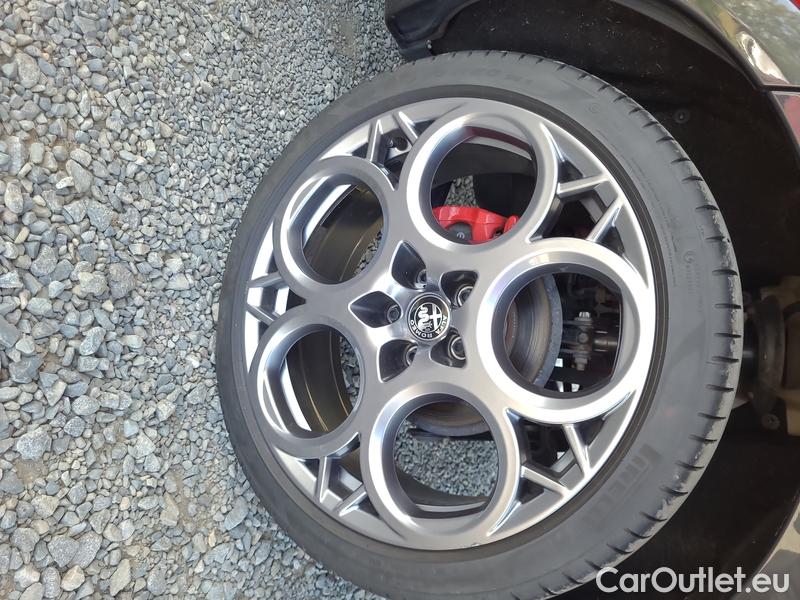  Alfa Romeo  TONALE  (622)(2022->)  1.5MHEV 130 Speciale AT #5