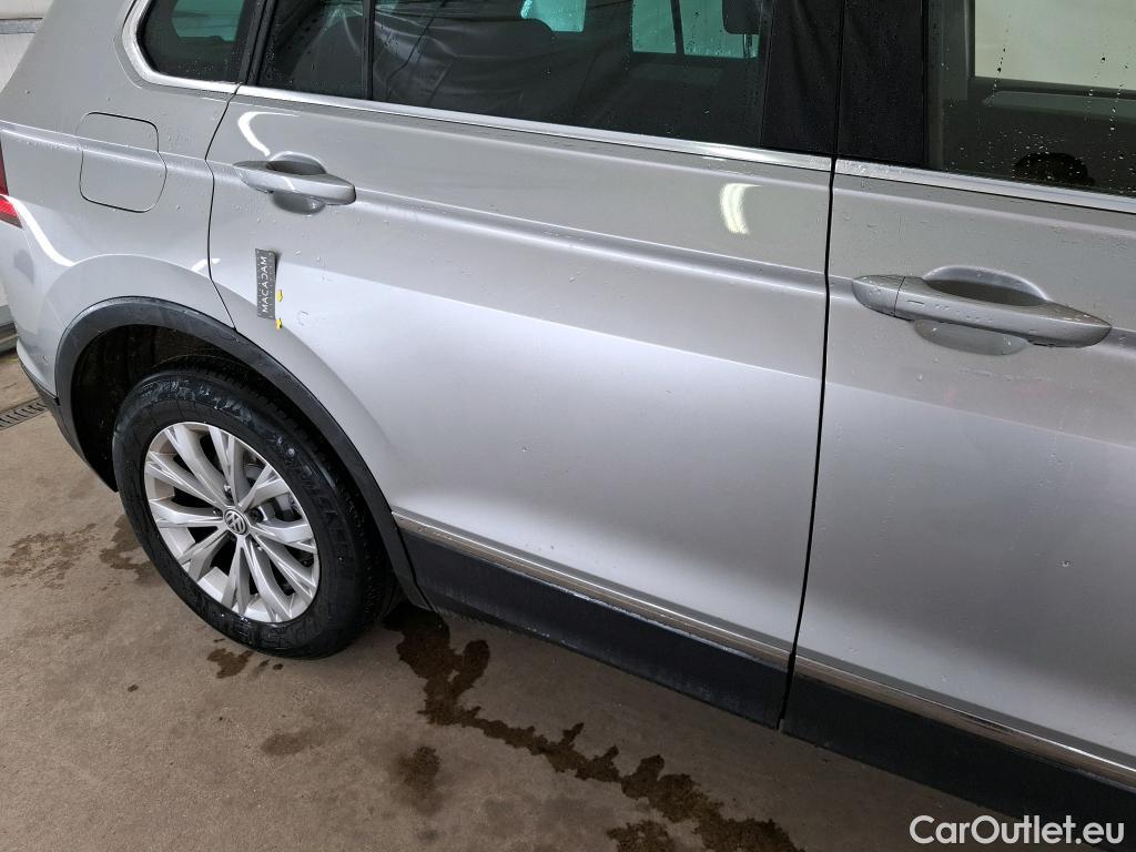  Volkswagen  Tiguan VOLKSWAGEN  / 2016 / 5P / SUV 2.0 TDI 150 DSG7 Confortline Business #10