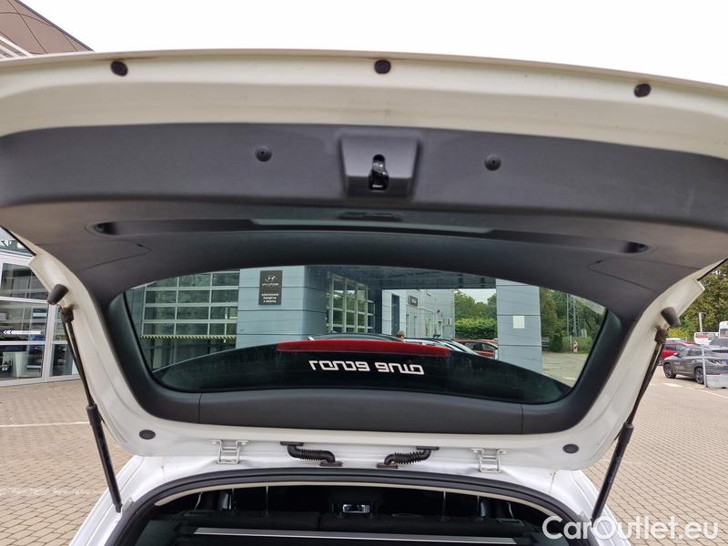  Hyundai  i30   cw (PD)(2017->)  kom.1.6CRDi 115 Smart #15