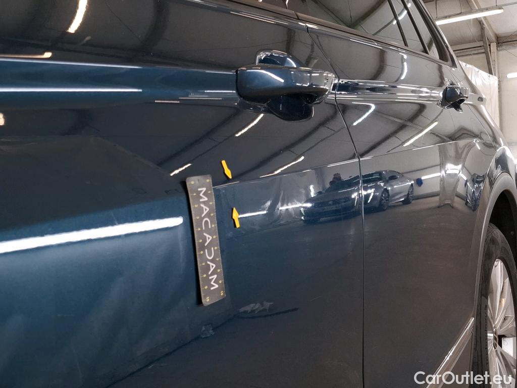  Volkswagen  Tiguan VOLKSWAGEN  / 2020 / 5P / SUV 2.0 TDI 150 DSG7 Life Business #13