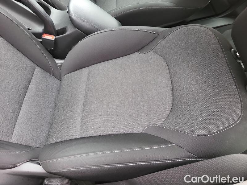  Hyundai  i30  (PD)(01.2017  ->)  kom.1.6CRDi 115 Smart #4