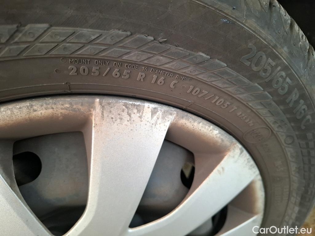  Renault  Trafic  Furgon Grand Confort L1H1 1000 1.6 dCi 125CV BVM6 E6 #13