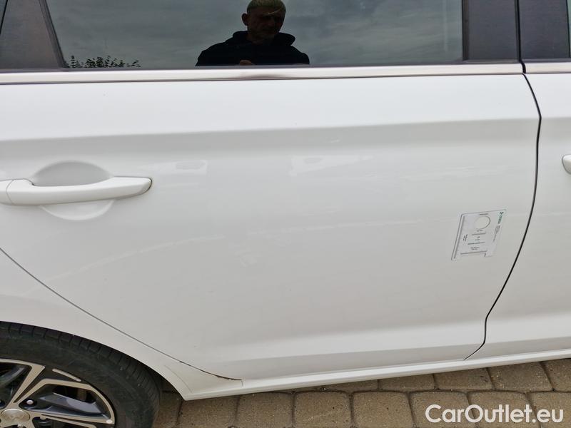  Hyundai  i30   cw (PD)(2017->)  kom.1.6CRDi 115 Smart #17