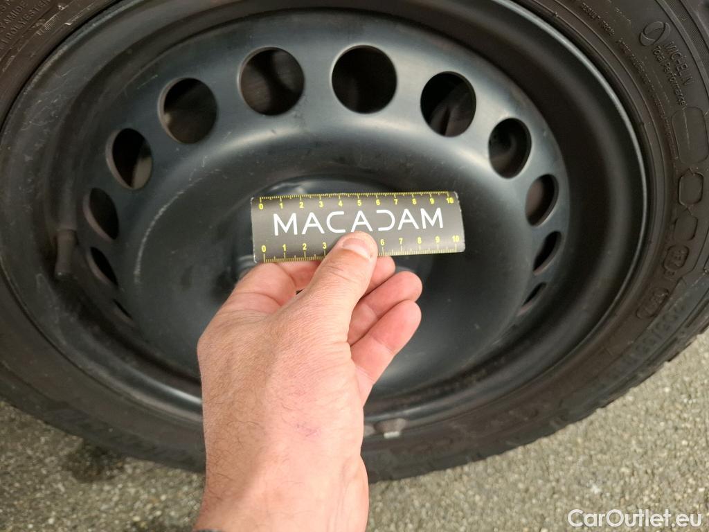  Volkswagen  Transporter VOLKSWAGEN  / 2019 / 4P / Fourgon tôlé 2.0 TDi 150 DSG7 L2H1 Business Plus #25