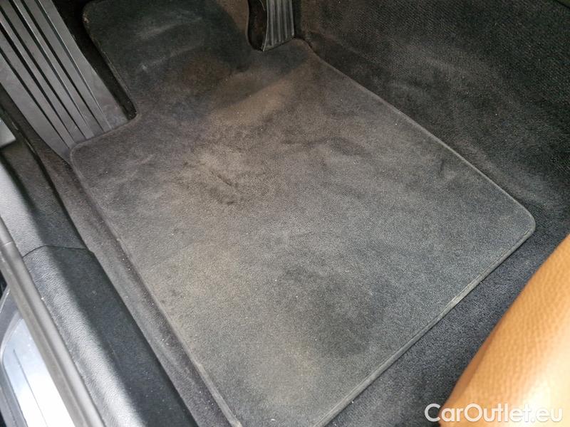  Bmw  Serie 5  Lim. (G30)  (2016->) 530d xDrive AT #19