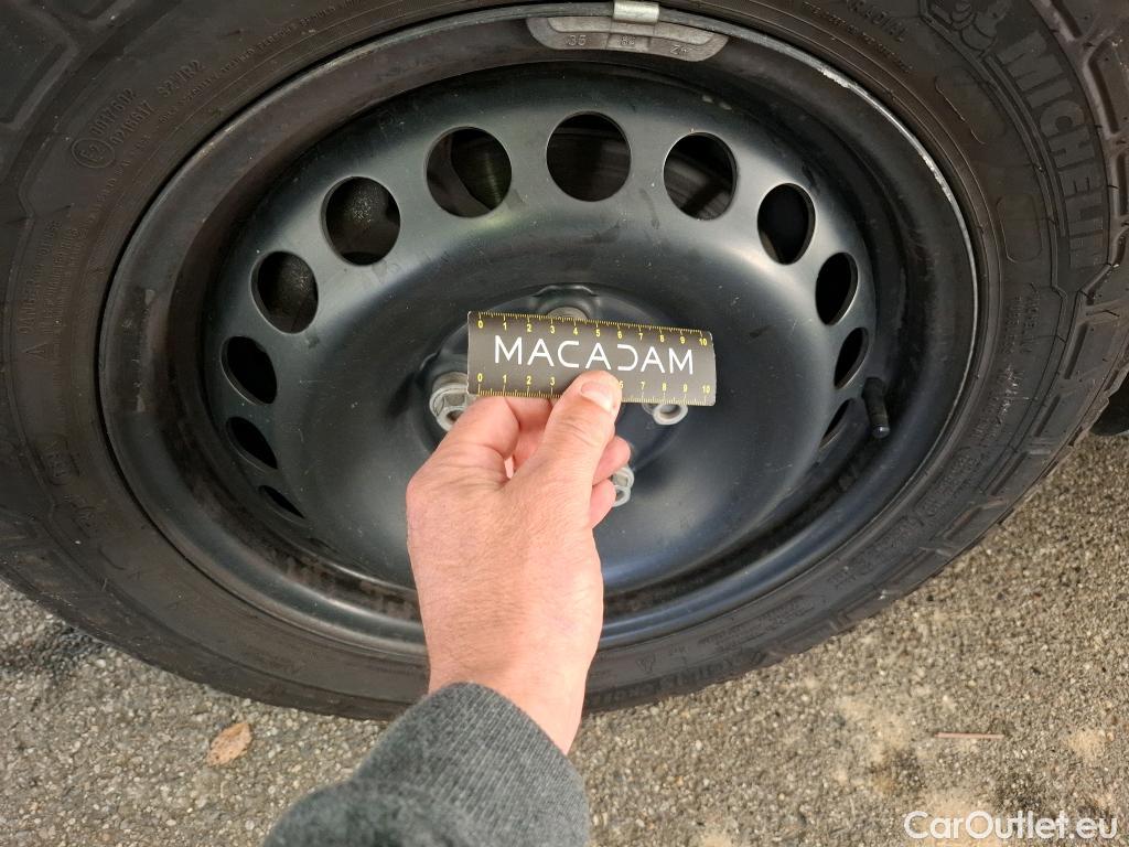  Volkswagen  Transporter VOLKSWAGEN  / 2019 / 4P / Fourgon tôlé 2.0 TDi 150 DSG7 L2H1 Business Plus #23