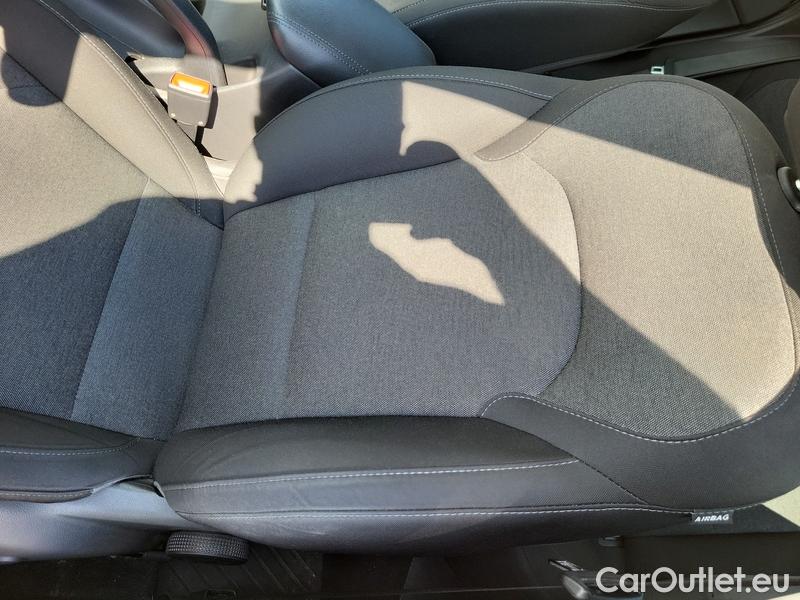  Hyundai  i30  (PD)(01.2017  ->)  kom.1.6CRDi 115 Smart #14