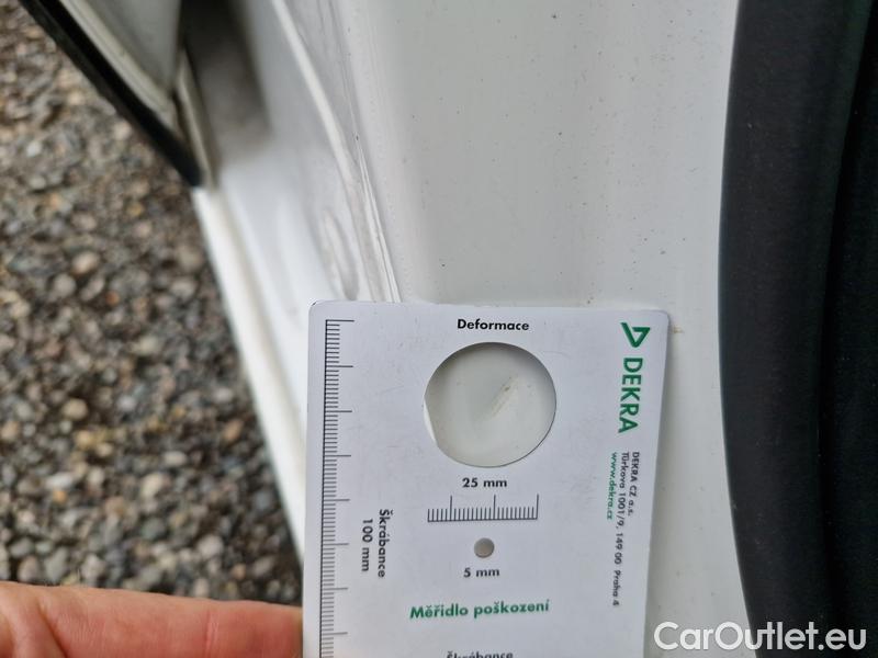  KIA  Niro  (2022)  1.6GDI HEV Style AT 5d #31