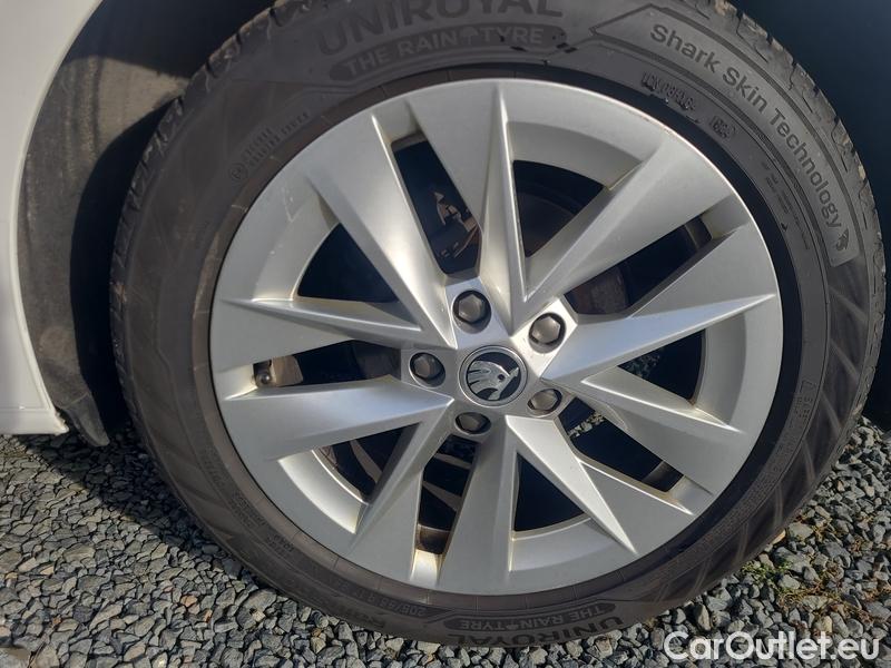  Skoda  Octavia  Combi (NX3)(2020) Oct.Combi 1.5TSI 110 Style #21