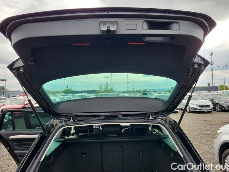  Volkswagen  Passat  Variant (CB5) (2019) Pas.Var.2.0TDI 110 Elegance #22