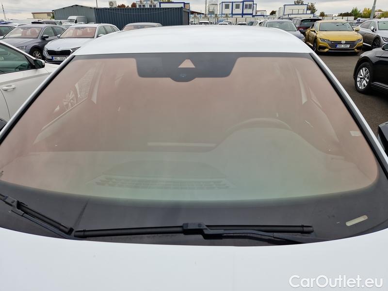  Skoda  Octavia  Lim. (NX3)(2020)  1.5TSI 110 Style 5d #1