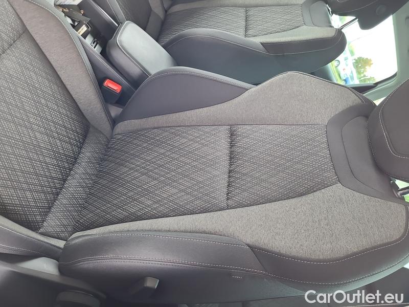  Skoda  Karoq  (NU)(2017->)  1.0 TSI 81 Style 5d #11