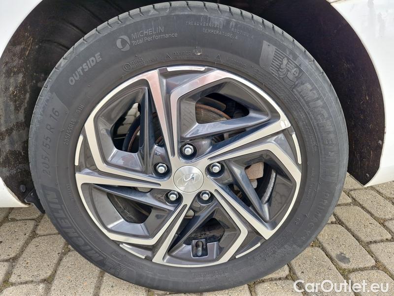  Hyundai  i30   cw (PD)(2017->)  kom.1.6CRDi 115 Smart #10