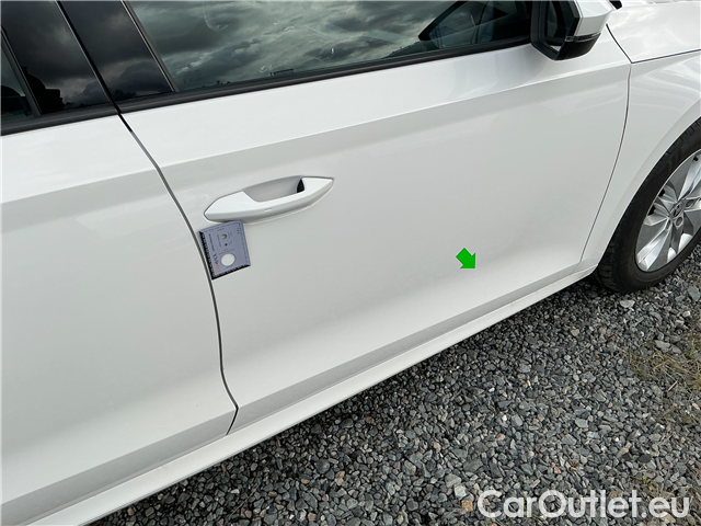  Skoda  Octavia Oct.2.0TDI 110 Ambition 5d #3