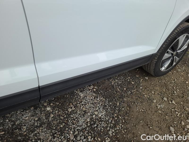  Skoda  Karoq  (NU)(2017->)  1.0 TSI 81 Style 5d #18