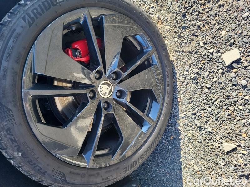  Skoda  Octavia  Lim. (NX3)(2020) Oct. 2.0TDI 147 RS AT #10