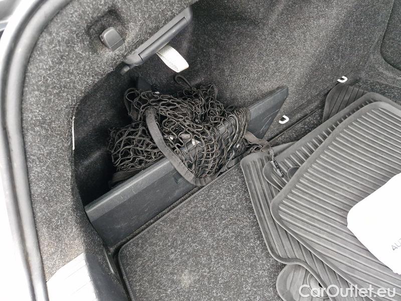  Skoda  Octavia  Lim. (NX3)(2020)  1.5TSI 110 Style 5d #19