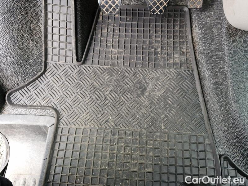  Volkswagen  Transporter T6  (2015) Tra.2.0TDI 110 4d #12