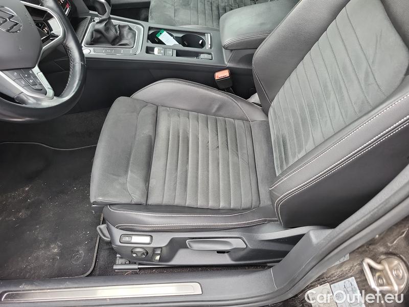  Volkswagen  Passat  Variant (CB5) (2019) Pas.Var.2.0TDI 110 Elegance #18