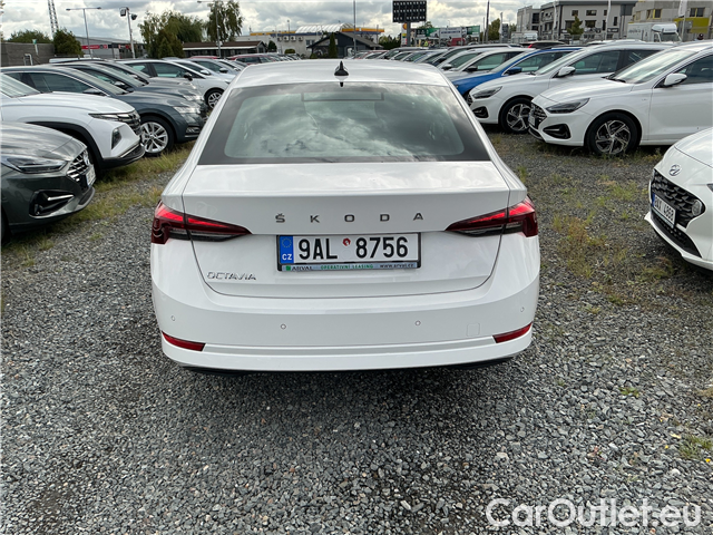  Skoda  Octavia Oct.2.0TDI 110 Ambition 5d #6